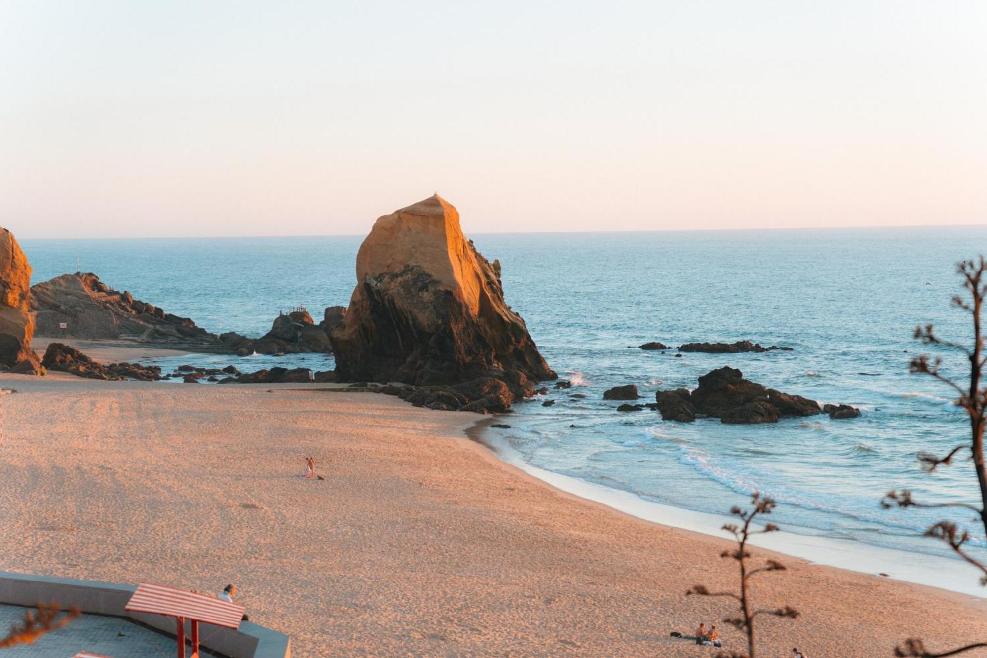 Alfaiate Beach House Santa Cruz  Bagian luar foto